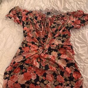 SHEIN Curve Ruffled Top in Soft Gray